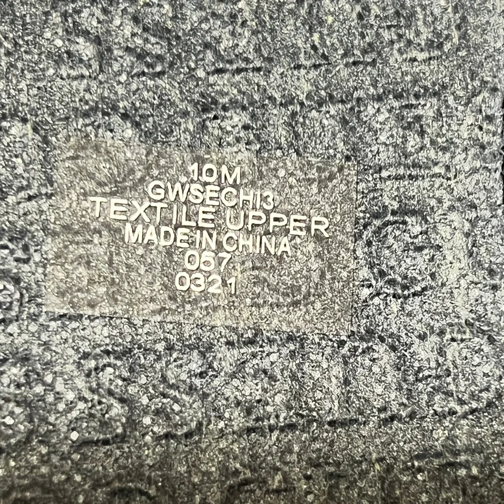 Guess Women's Navy Platform Sandals - Picture 4 of 6